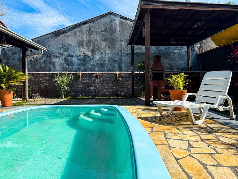 Refúgio Rústico: Piscina, Praia e Beto Carrero